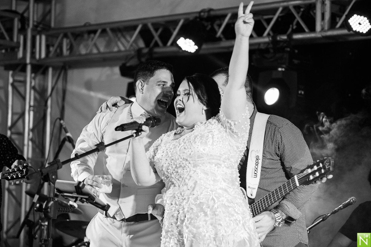 Fotógrafo-de-casamento-Maceió, Fotógrafo-Maceió, casamento-na-praia, crimonia e recepção Sítio Guaruçá, Buffet San Martin, Cerimonial Mônica Amorim, Bandas Manu Toledo, Vestido da noiva  Vert Rouge, Cabelo e make: Studio Ágape, Make off- Ponta Verde do Fr