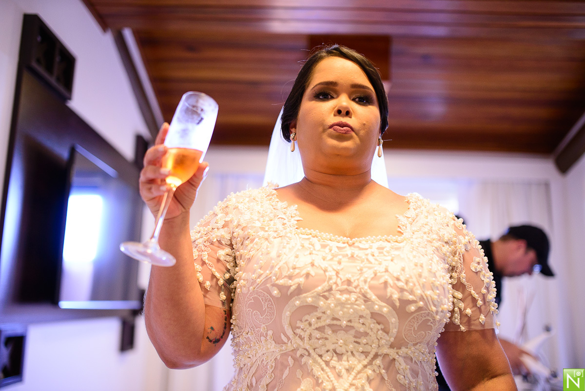 Fotógrafo-de-casamento-Maceió, Fotógrafo-Maceió, casamento-na-praia, crimonia e recepção Sítio Guaruçá, Buffet San Martin, Cerimonial Mônica Amorim, Bandas Manu Toledo, Vestido da noiva  Vert Rouge, Cabelo e make: Studio Ágape, Make off- Ponta Verde do Fr