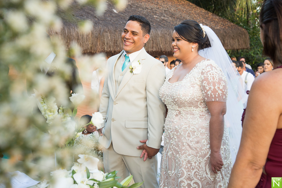 Fotógrafo-de-casamento-Maceió, Fotógrafo-Maceió, casamento-na-praia, crimonia e recepção Sítio Guaruçá, Buffet San Martin, Cerimonial Mônica Amorim, Bandas Manu Toledo, Vestido da noiva  Vert Rouge, Cabelo e make: Studio Ágape, Make off- Ponta Verde do Fr