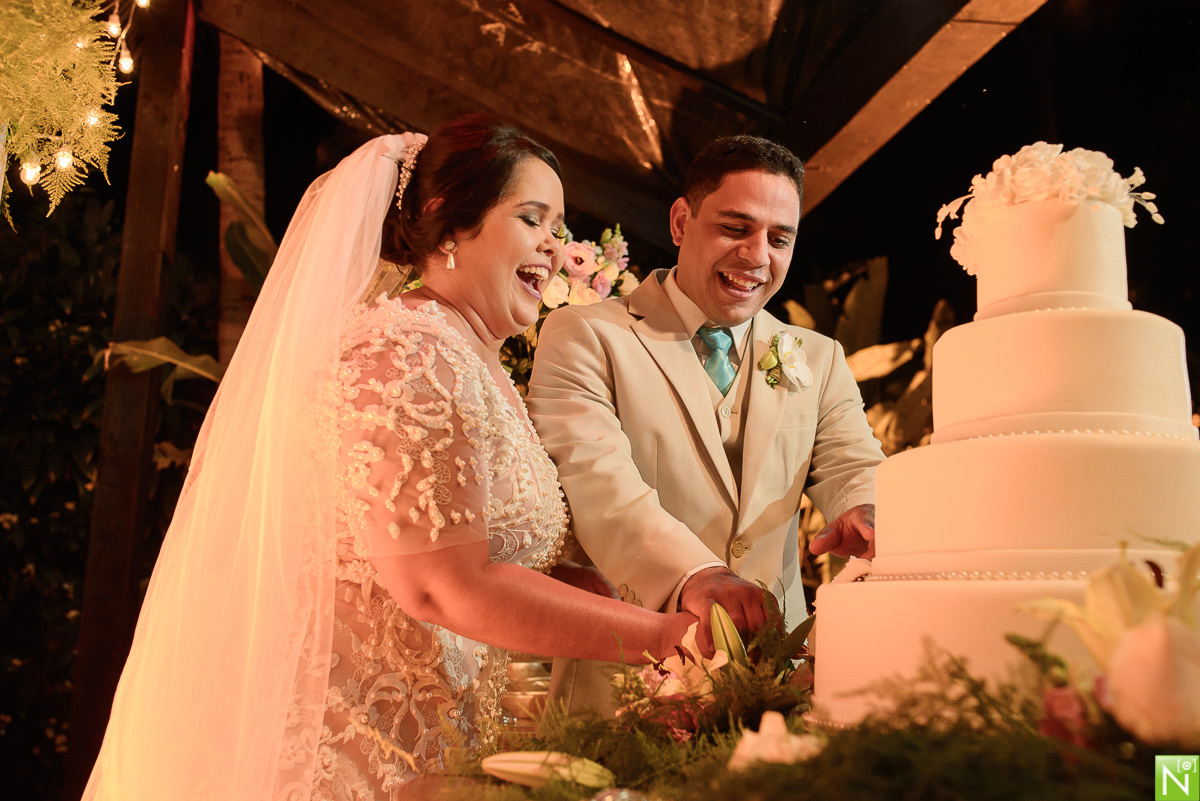 Fotógrafo-de-casamento-Maceió, Fotógrafo-Maceió, casamento-na-praia, crimonia e recepção Sítio Guaruçá, Buffet San Martin, Cerimonial Mônica Amorim, Bandas Manu Toledo, Vestido da noiva  Vert Rouge, Cabelo e make: Studio Ágape, Make off- Ponta Verde do Fr
