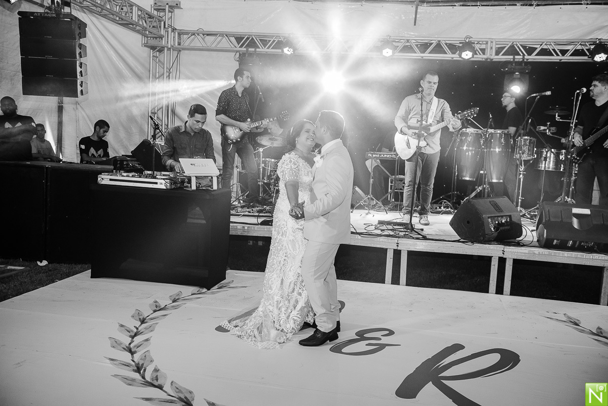 Fotógrafo-de-casamento-Maceió, Fotógrafo-Maceió, casamento-na-praia, crimonia e recepção Sítio Guaruçá, Buffet San Martin, Cerimonial Mônica Amorim, Bandas Manu Toledo, Vestido da noiva  Vert Rouge, Cabelo e make: Studio Ágape, Make off- Ponta Verde do Fr