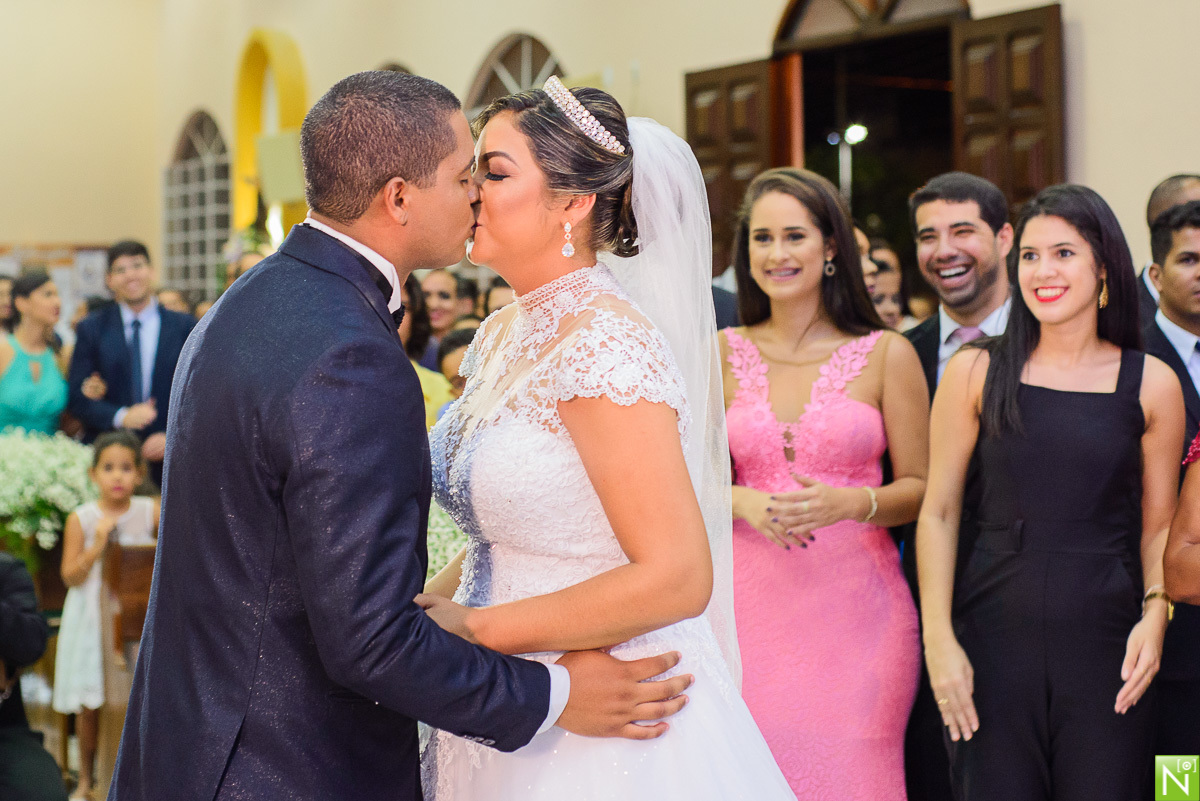 Fotógrafo-de-casamento-Maceió, Fotógrafo-Maceió, Fotógrafo-de-casamento-alagoas, Fotógrafo-de-casamento-Brasil, casamento-na-praia, salão reviver, Igreja santa Terezinha do menino Jesus, Recepção: Reviver, Bolo Cicero Bolos, Buffet Primícias
Decoração:  L