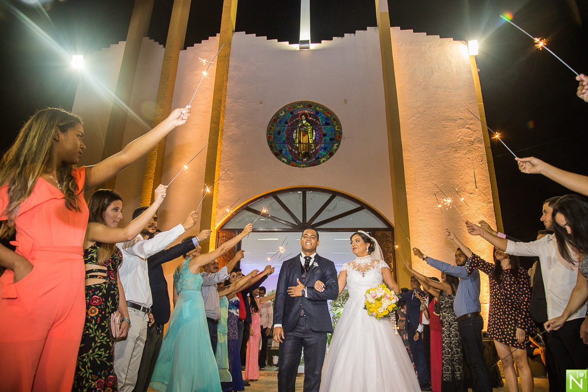 Fotógrafo-de-casamento-Maceió, Fotógrafo-Maceió, Fotógrafo-de-casamento-alagoas, Fotógrafo-de-casamento-Brasil, casamento-na-praia, salão reviver, Igreja santa Terezinha do menino Jesus, Recepção: Reviver, Bolo Cicero Bolos, Buffet Primícias
Decoração:  L