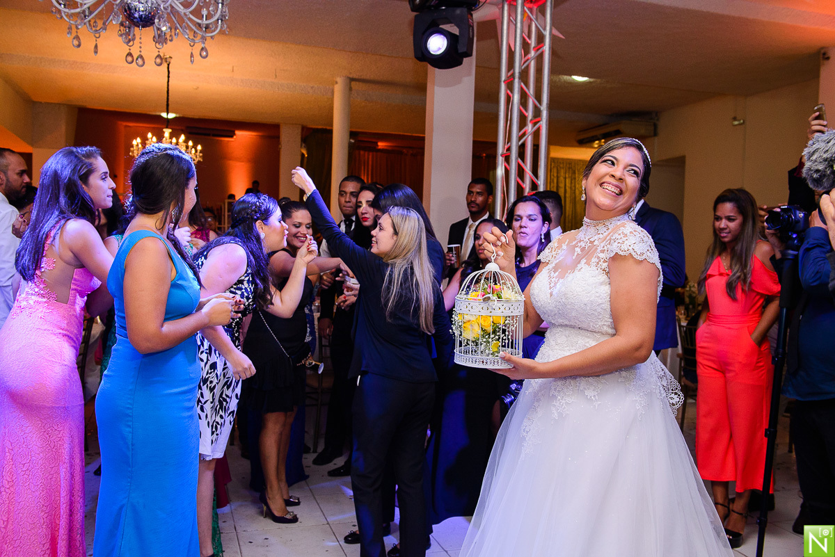 Fotógrafo-de-casamento-Maceió, Fotógrafo-Maceió, Fotógrafo-de-casamento-alagoas, Fotógrafo-de-casamento-Brasil, casamento-na-praia, salão reviver, Igreja santa Terezinha do menino Jesus, Recepção: Reviver, Bolo Cicero Bolos, Buffet Primícias
Decoração:  L