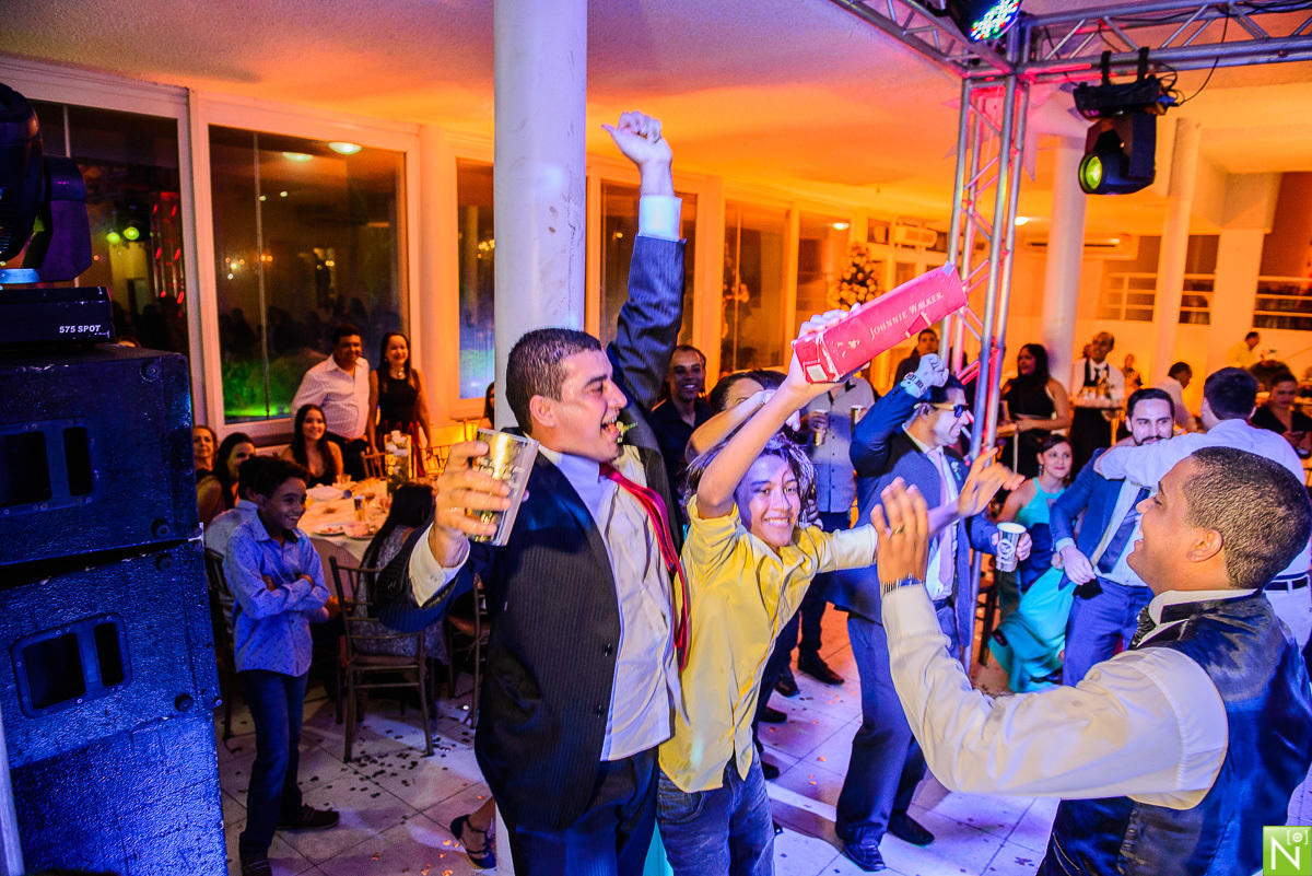 Fotógrafo-de-casamento-Maceió, Fotógrafo-Maceió, Fotógrafo-de-casamento-alagoas, Fotógrafo-de-casamento-Brasil, casamento-na-praia, salão reviver, Igreja santa Terezinha do menino Jesus, Recepção: Reviver, Bolo Cicero Bolos, Buffet Primícias
Decoração:  L