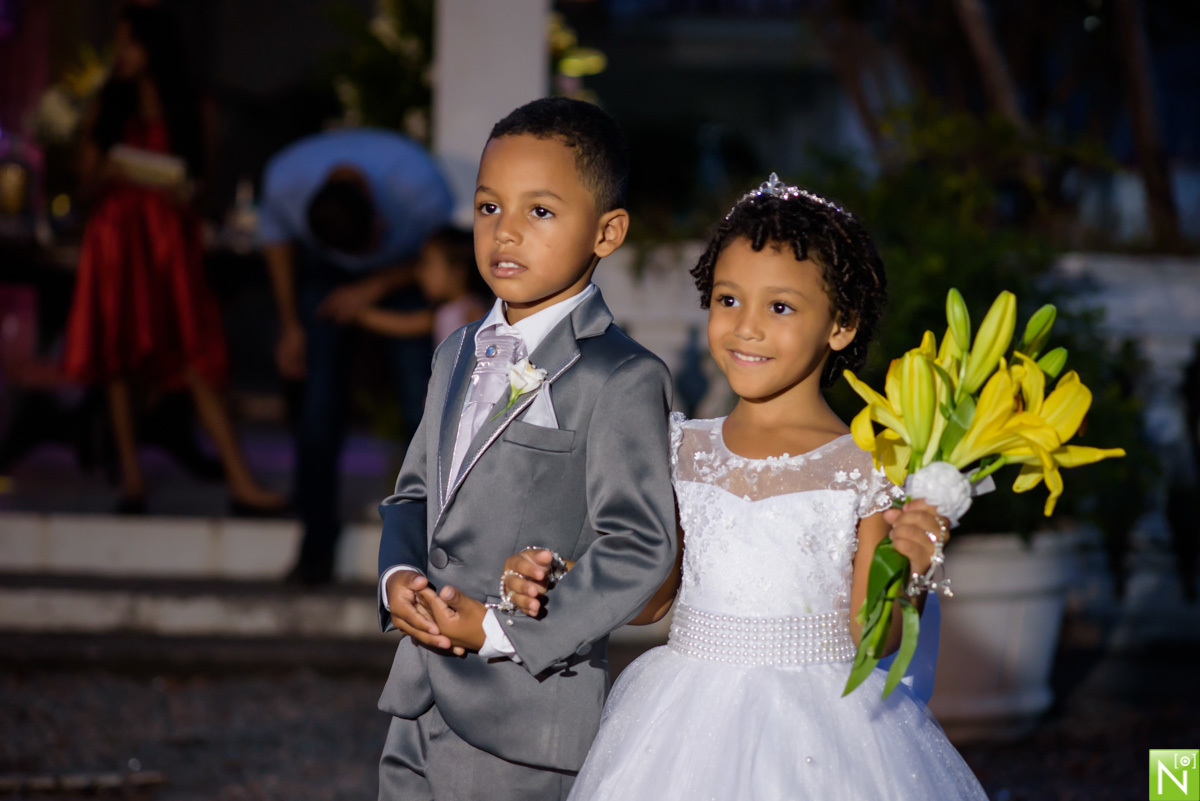 Decoração: Tony Decor

Make : Aninha Lyra

Celebrante : Pastor Jota Belarmino

Musicas das entradas : Diego

Buffet: Saborami

Bombons das lembrancinhas : Margarida

Bolo: Quitéria

Bordados: Leonardo Filho

Bem casados: Patrícia

Taças dos noivos : Lapid