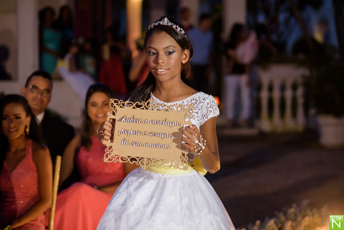 Decoração: Tony Decor

Make : Aninha Lyra

Celebrante : Pastor Jota Belarmino

Musicas das entradas : Diego

Buffet: Saborami

Bombons das lembrancinhas : Margarida

Bolo: Quitéria

Bordados: Leonardo Filho

Bem casados: Patrícia

Taças dos noivos : Lapid