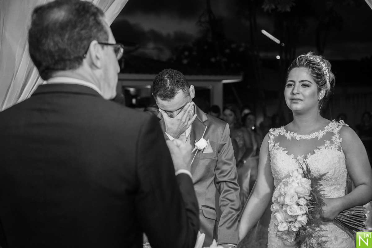 Decoração: Tony Decor

Make : Aninha Lyra

Celebrante : Pastor Jota Belarmino

Musicas das entradas : Diego

Buffet: Saborami

Bombons das lembrancinhas : Margarida

Bolo: Quitéria

Bordados: Leonardo Filho

Bem casados: Patrícia

Taças dos noivos : Lapid