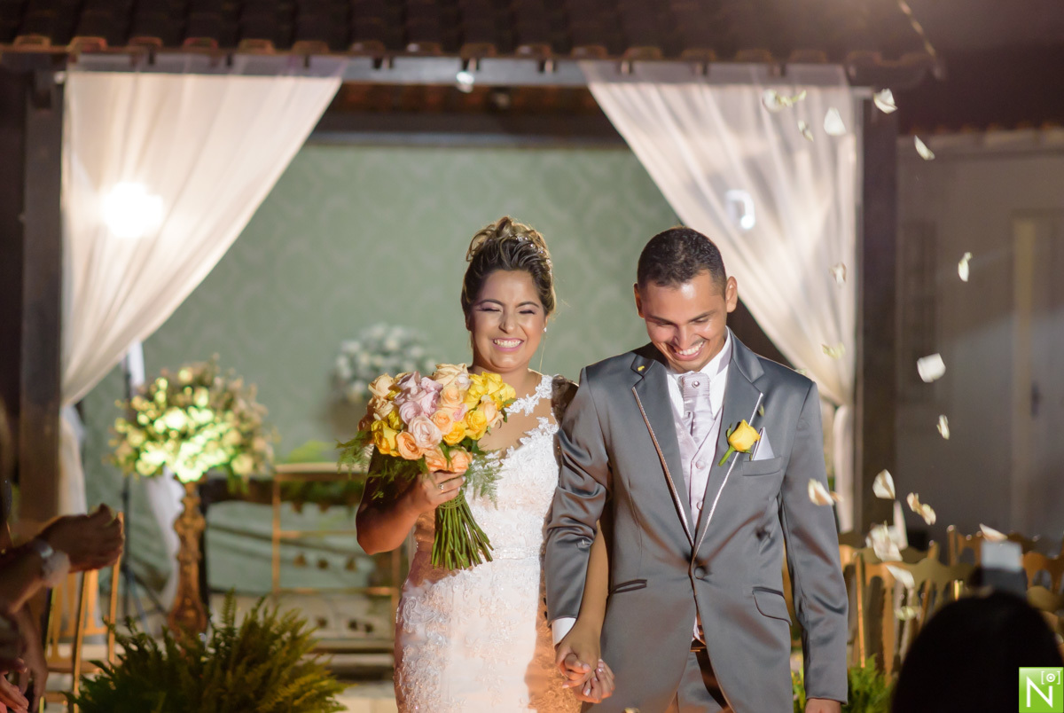 Decoração: Tony Decor

Make : Aninha Lyra

Celebrante : Pastor Jota Belarmino

Musicas das entradas : Diego

Buffet: Saborami

Bombons das lembrancinhas : Margarida

Bolo: Quitéria

Bordados: Leonardo Filho

Bem casados: Patrícia

Taças dos noivos : Lapid