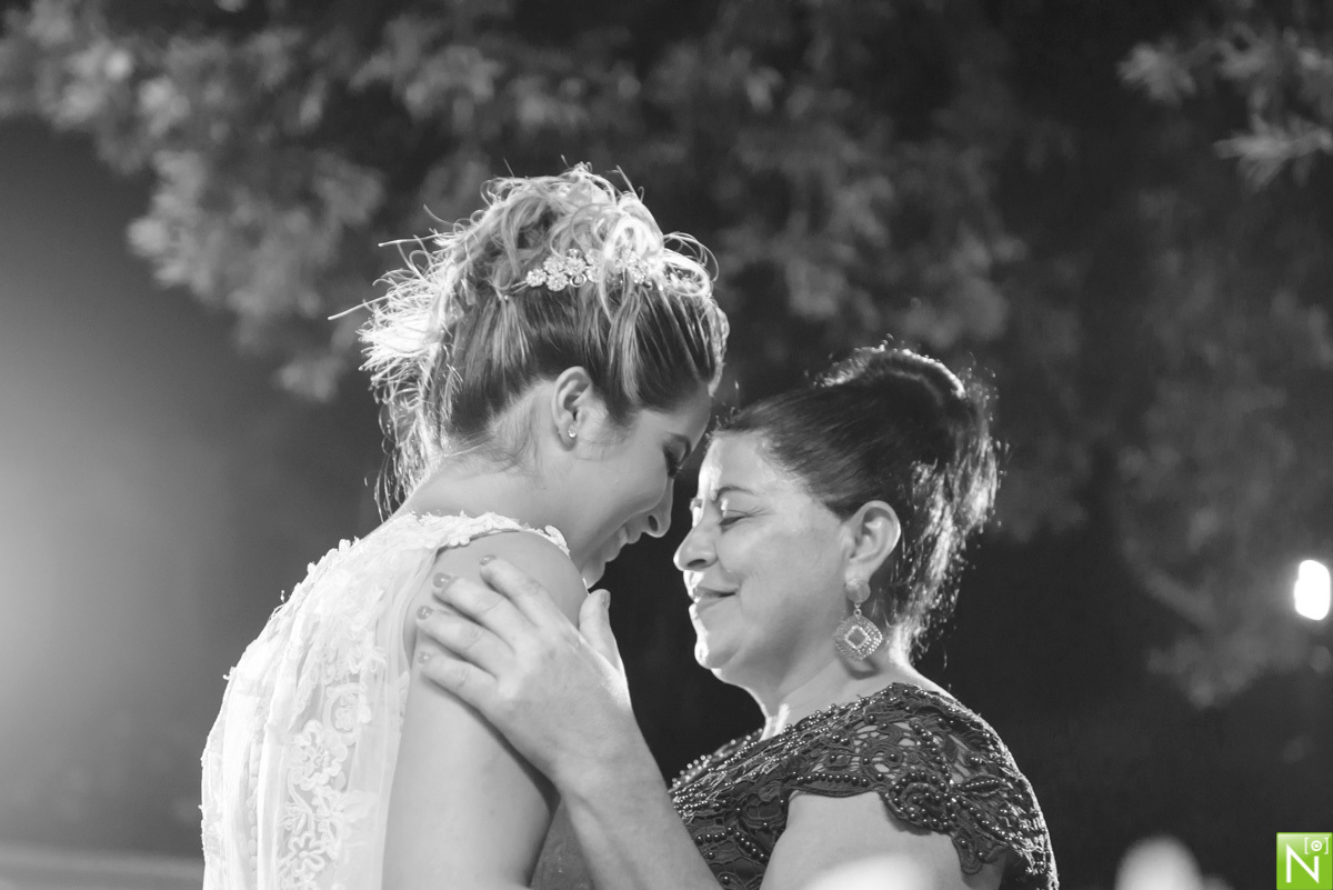 Decoração: Tony Decor

Make : Aninha Lyra

Celebrante : Pastor Jota Belarmino

Musicas das entradas : Diego

Buffet: Saborami

Bombons das lembrancinhas : Margarida

Bolo: Quitéria

Bordados: Leonardo Filho

Bem casados: Patrícia

Taças dos noivos : Lapid