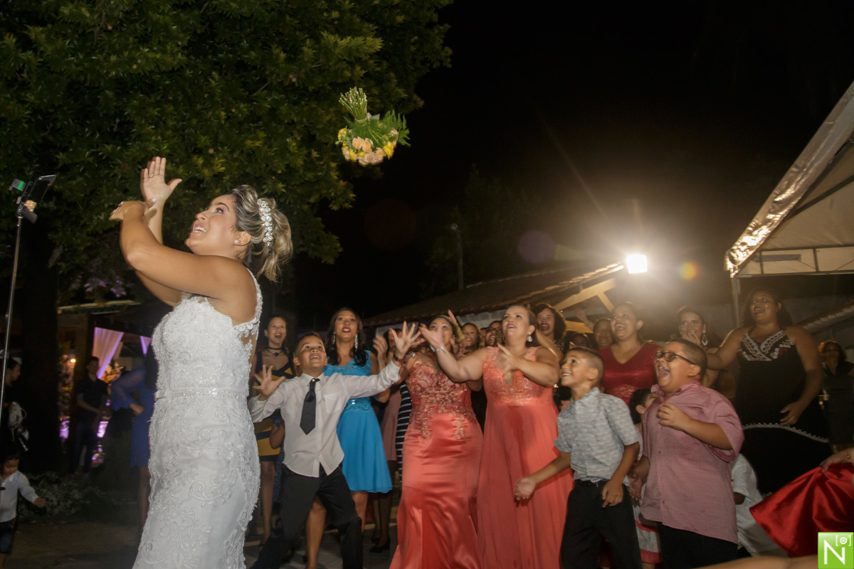 Decoração: Tony Decor

Make : Aninha Lyra

Celebrante : Pastor Jota Belarmino

Musicas das entradas : Diego

Buffet: Saborami

Bombons das lembrancinhas : Margarida

Bolo: Quitéria

Bordados: Leonardo Filho

Bem casados: Patrícia

Taças dos noivos : Lapid