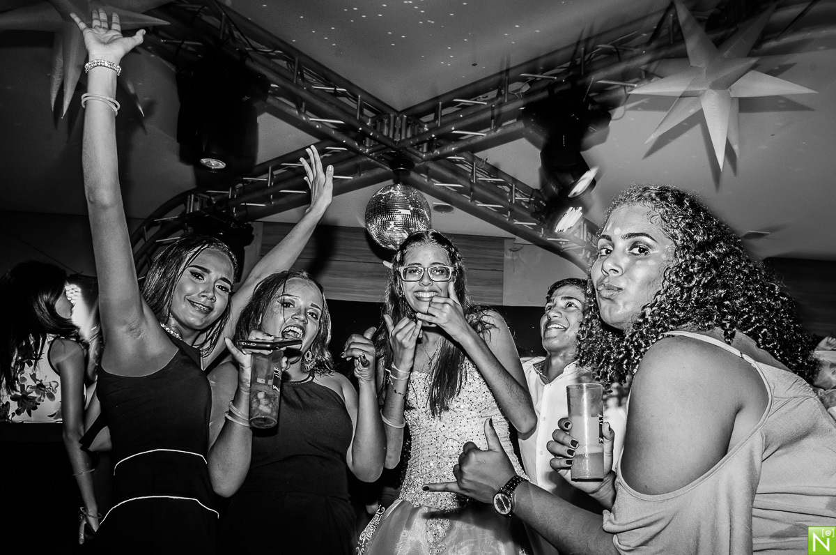 Fotógrafo-de-debutante-Maceió, 15 anos maceió, Buffet-coma-bem, fotos-criativas-pré-wedding, trash-the-dress-Maceió, trash-the-dress Alagoas, casamento-de-dia, missa 15 anos, vestido-de noiva- Alagoas, vestido-de-noiva 
 

