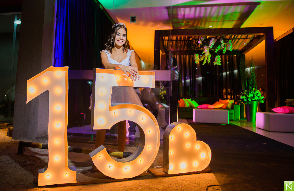 Fotógrafo-de-debutante-Maceió, 15 anos maceió, Buffet-coma-bem, Recepção e Buffet: Buffet Coma Bem, Filmagem David Bezerra, Decoração Júnior Lisboa, Animação de Eventos, Lalacra Nox, Bolo Cakes Farias, Banda Xande e Farra top, DJ Van, Equipamentos de som 