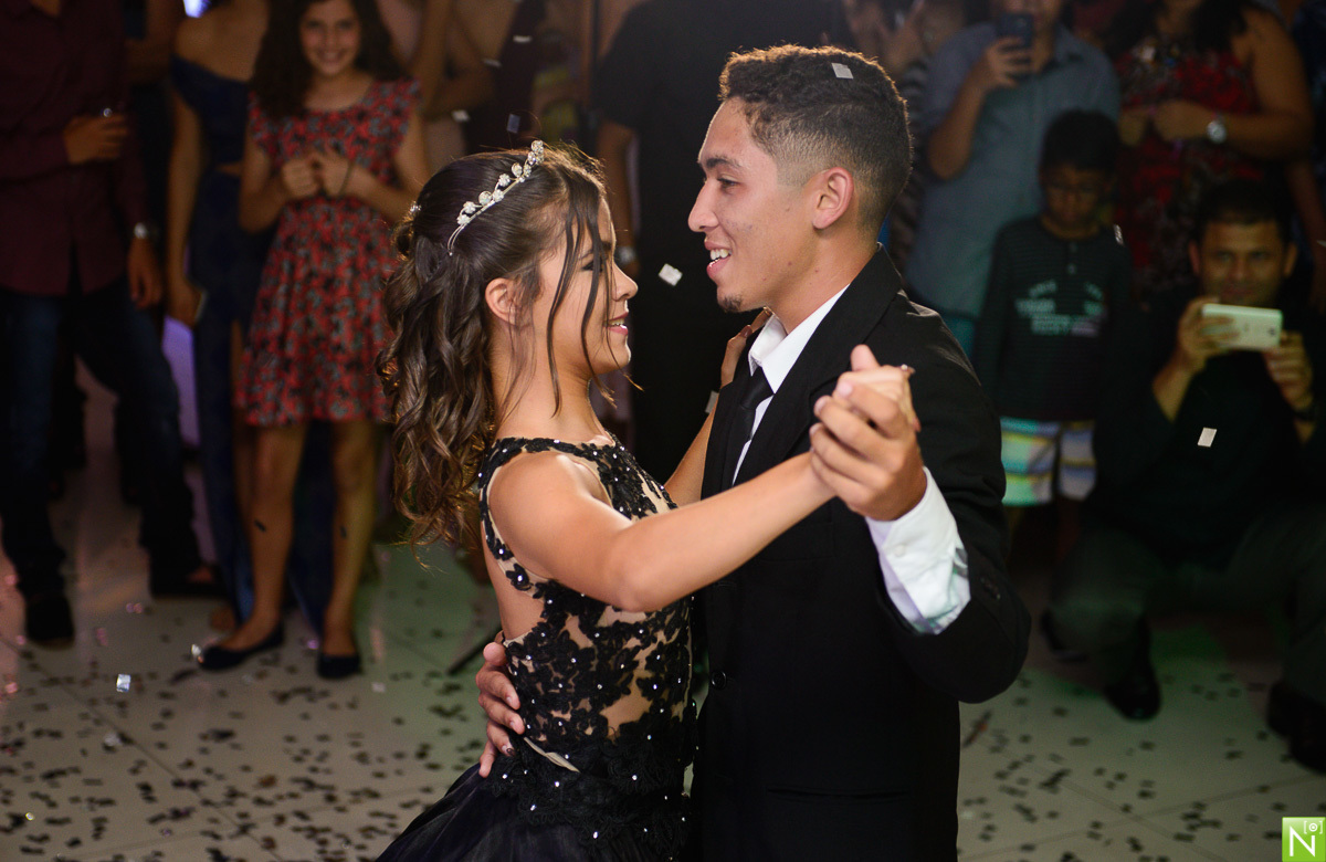 Fotógrafo-de-debutante-Maceió, 15 anos maceió, Buffet-coma-bem, Recepção e Buffet: Buffet Coma Bem, Filmagem David Bezerra, Decoração Júnior Lisboa, Animação de Eventos, Lalacra Nox, Bolo Cakes Farias, Banda Xande e Farra top, DJ Van, Equipamentos de som 