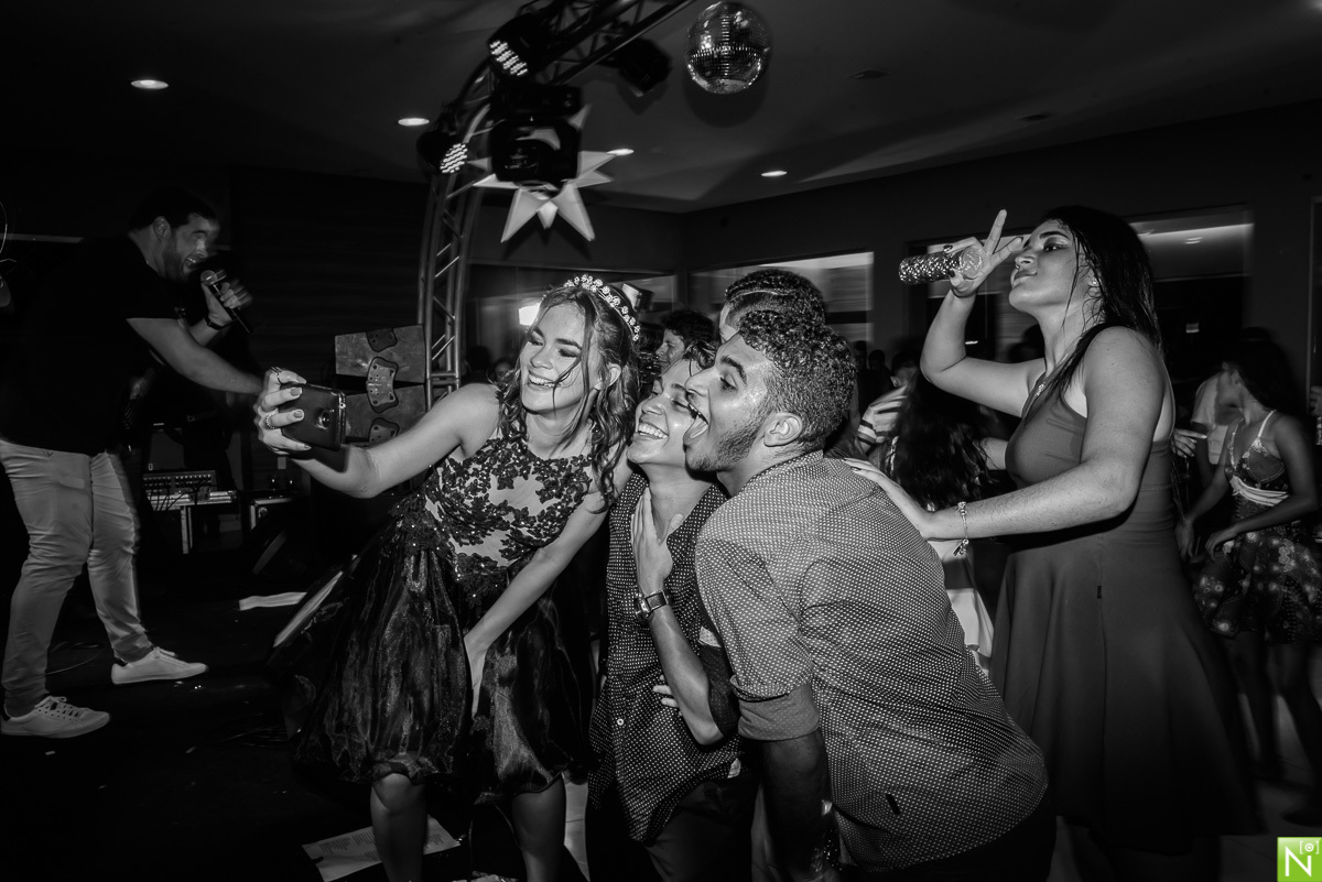 Fotógrafo-de-debutante-Maceió, 15 anos maceió, Buffet-coma-bem, Recepção e Buffet: Buffet Coma Bem, Filmagem David Bezerra, Decoração Júnior Lisboa, Animação de Eventos, Lalacra Nox, Bolo Cakes Farias, Banda Xande e Farra top, DJ Van, Equipamentos de som 