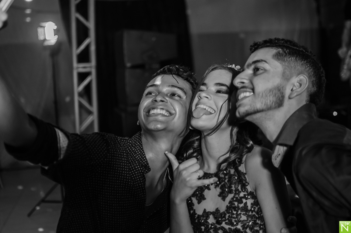 Fotógrafo-de-debutante-Maceió, 15 anos maceió, Buffet-coma-bem, Recepção e Buffet: Buffet Coma Bem, Filmagem David Bezerra, Decoração Júnior Lisboa, Animação de Eventos, Lalacra Nox, Bolo Cakes Farias, Banda Xande e Farra top, DJ Van, Equipamentos de som 