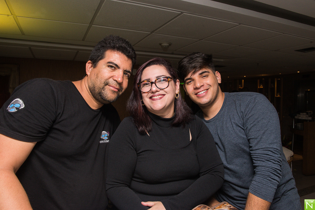 Yummy confeitaria- bem casados

Ana Wanderley.-buffet

Locatto - Móveis

Marcos peixoto -  Espumantes Rio Sol

Andrews Moura - Filmagem  

Fernando Peron. - Palestrante

Brainstorm. - Gráfica

Juan Porfirio. - Estrategista empresarial e político

360 - Gr