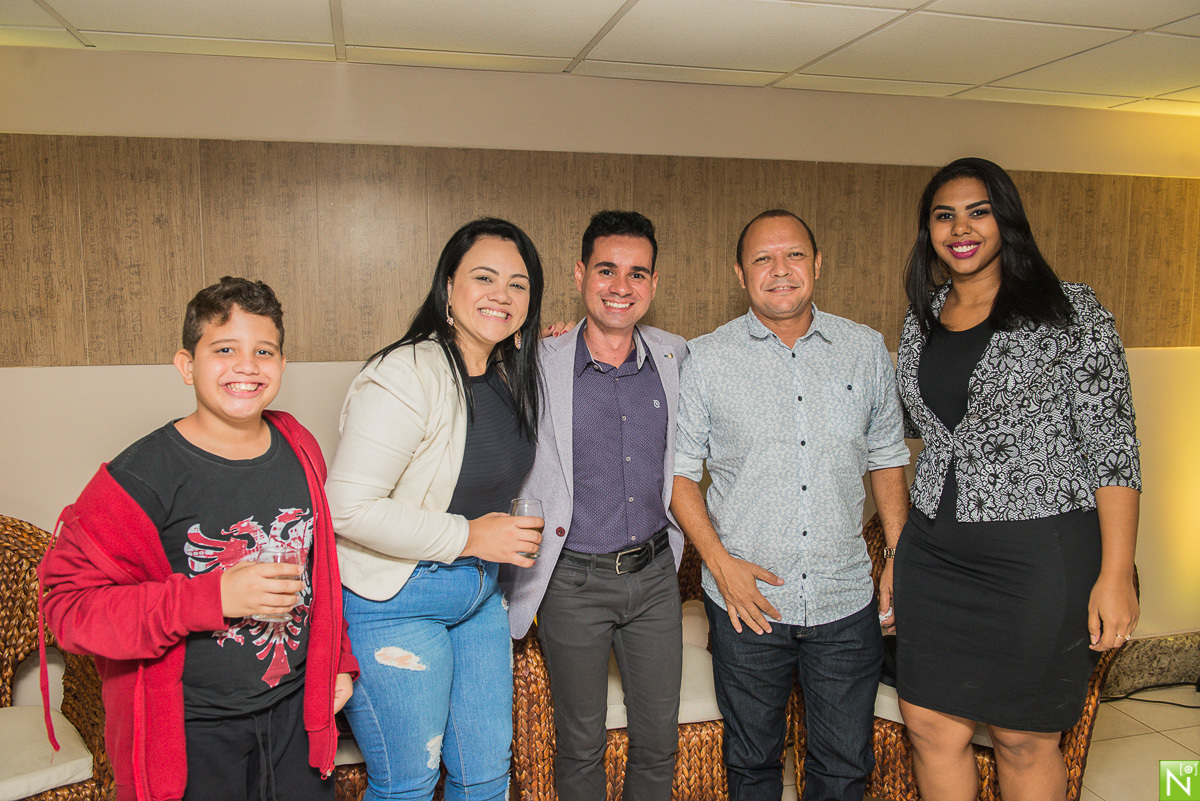 Yummy confeitaria- bem casados

Ana Wanderley.-buffet

Locatto - Móveis

Marcos peixoto -  Espumantes Rio Sol

Andrews Moura - Filmagem  

Fernando Peron. - Palestrante

Brainstorm. - Gráfica

Juan Porfirio. - Estrategista empresarial e político

360 - Gr