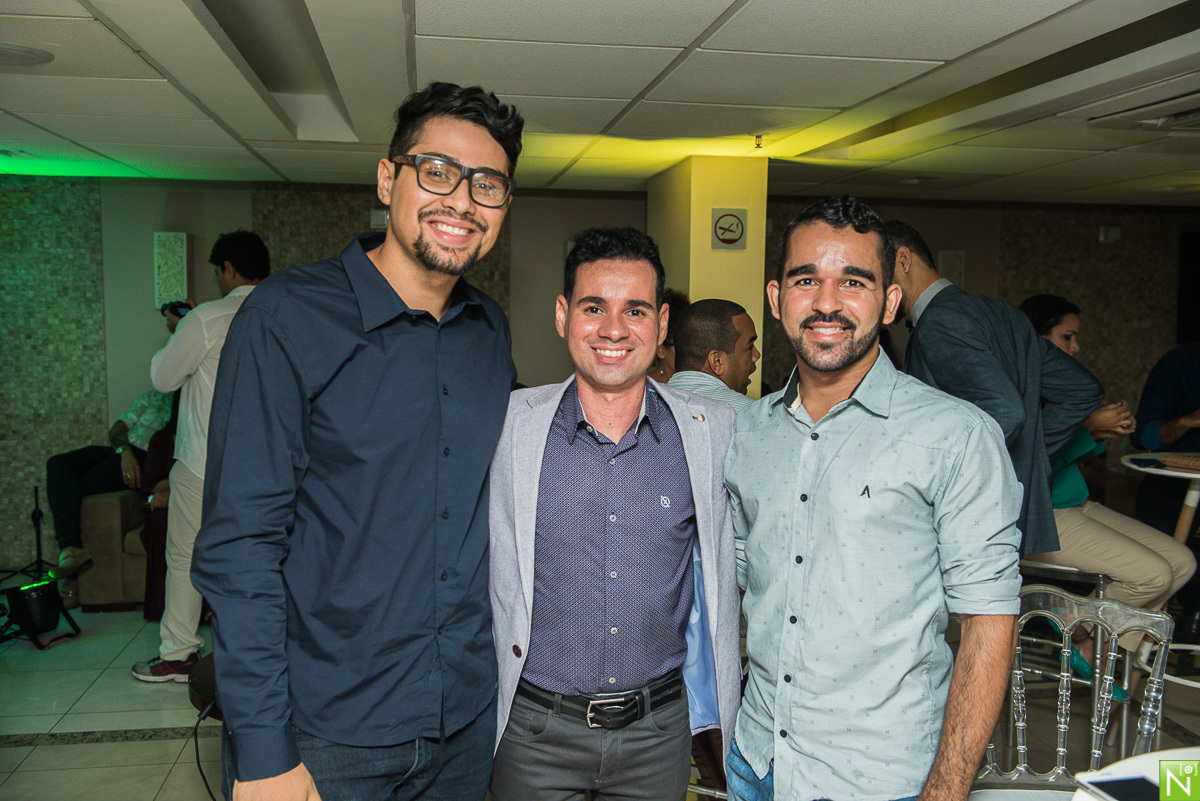 Yummy confeitaria- bem casados

Ana Wanderley.-buffet

Locatto - Móveis

Marcos peixoto -  Espumantes Rio Sol

Andrews Moura - Filmagem  

Fernando Peron. - Palestrante

Brainstorm. - Gráfica

Juan Porfirio. - Estrategista empresarial e político

360 - Gr