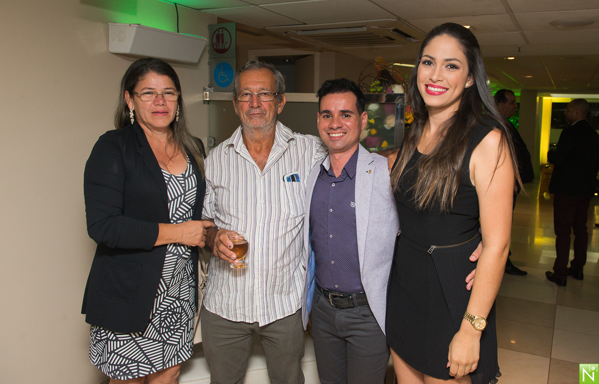 Yummy confeitaria- bem casados

Ana Wanderley.-buffet

Locatto - Móveis

Marcos peixoto -  Espumantes Rio Sol

Andrews Moura - Filmagem  

Fernando Peron. - Palestrante

Brainstorm. - Gráfica

Juan Porfirio. - Estrategista empresarial e político

360 - Gr