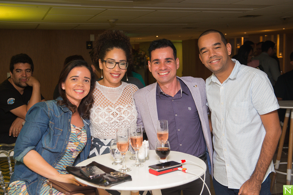 Yummy confeitaria- bem casados

Ana Wanderley.-buffet

Locatto - Móveis

Marcos peixoto -  Espumantes Rio Sol

Andrews Moura - Filmagem  

Fernando Peron. - Palestrante

Brainstorm. - Gráfica

Juan Porfirio. - Estrategista empresarial e político

360 - Gr