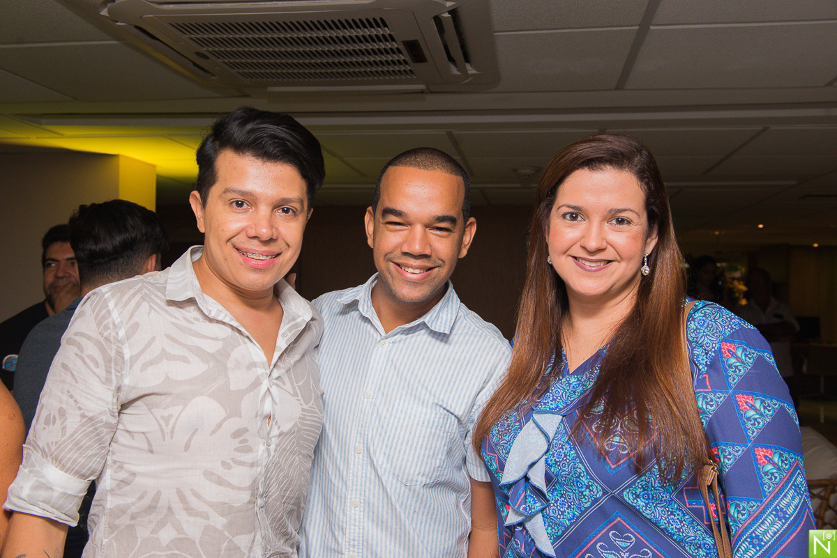 Yummy confeitaria- bem casados

Ana Wanderley.-buffet

Locatto - Móveis

Marcos peixoto -  Espumantes Rio Sol

Andrews Moura - Filmagem  

Fernando Peron. - Palestrante

Brainstorm. - Gráfica

Juan Porfirio. - Estrategista empresarial e político

360 - Gr