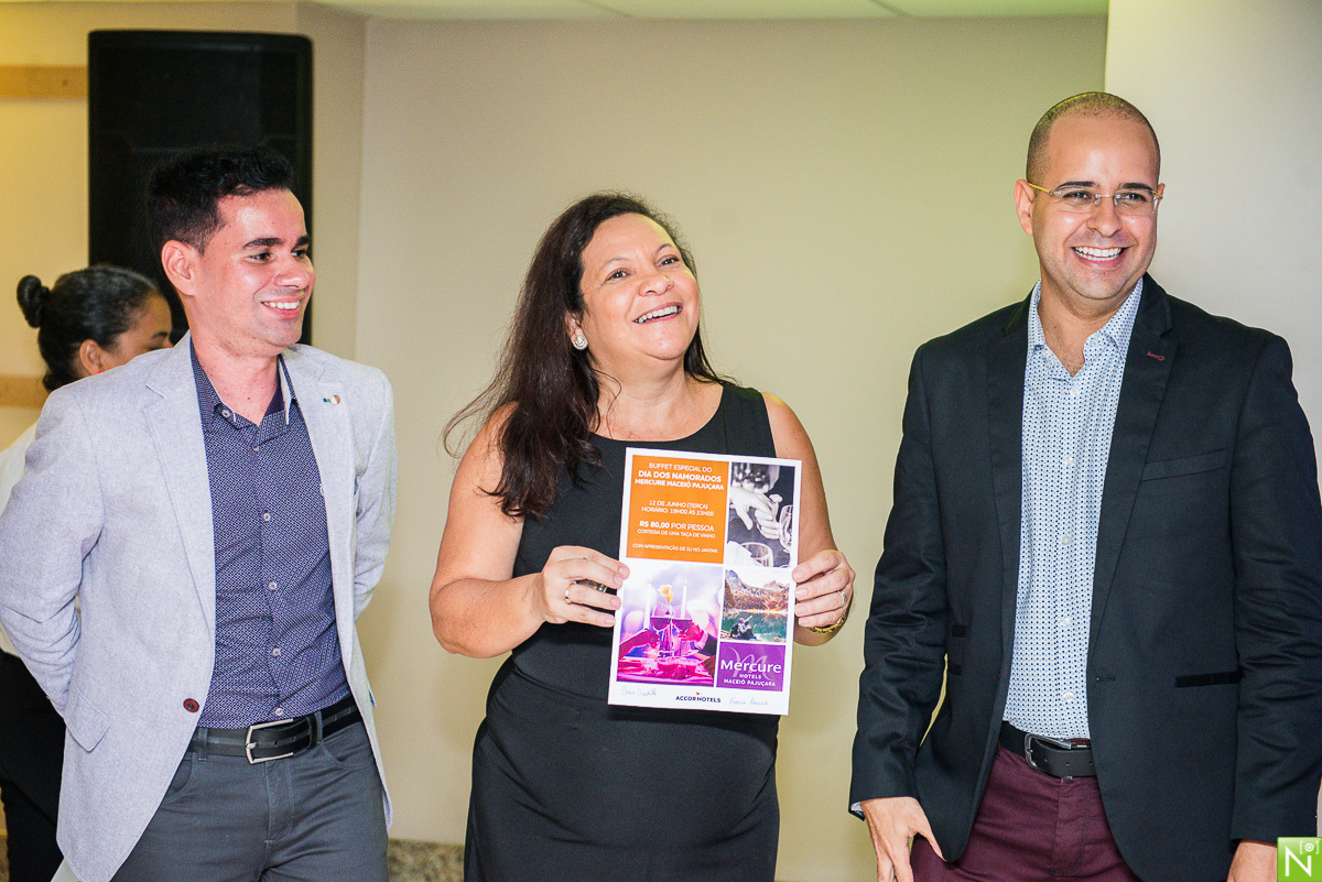 Yummy confeitaria- bem casados

Ana Wanderley.-buffet

Locatto - Móveis

Marcos peixoto -  Espumantes Rio Sol

Andrews Moura - Filmagem  

Fernando Peron. - Palestrante

Brainstorm. - Gráfica

Juan Porfirio. - Estrategista empresarial e político

360 - Gr