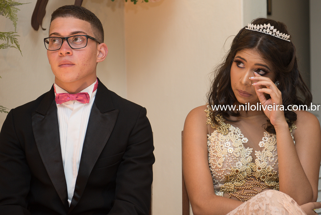 Fotógrafo de 15 anos Maceió Alagoas, decoração e Cerimonial Valoz e Silva, Buffet -Tony De cor, Banda e DJ Os Kafonas, Bolo Fábia Rocha, Lembrancinhas: Bm Artes Personalizadas, Oziel Telões, Vestido Aluvest, Salão de festas Clube dos Sargentos ASSMAL