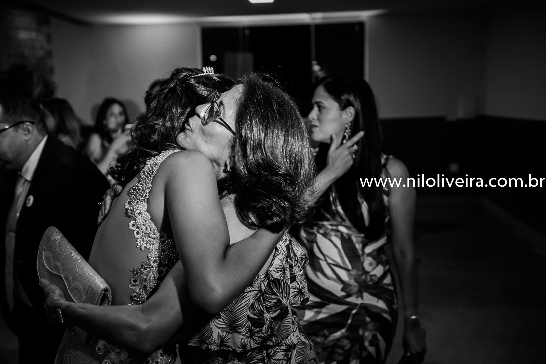 Fotógrafo de 15 anos Maceió Alagoas, decoração e Cerimonial Valoz e Silva, Buffet -Tony De cor, Banda e DJ Os Kafonas, Bolo Fábia Rocha, Lembrancinhas: Bm Artes Personalizadas, Oziel Telões, Vestido Aluvest, Salão de festas Clube dos Sargentos ASSMAL