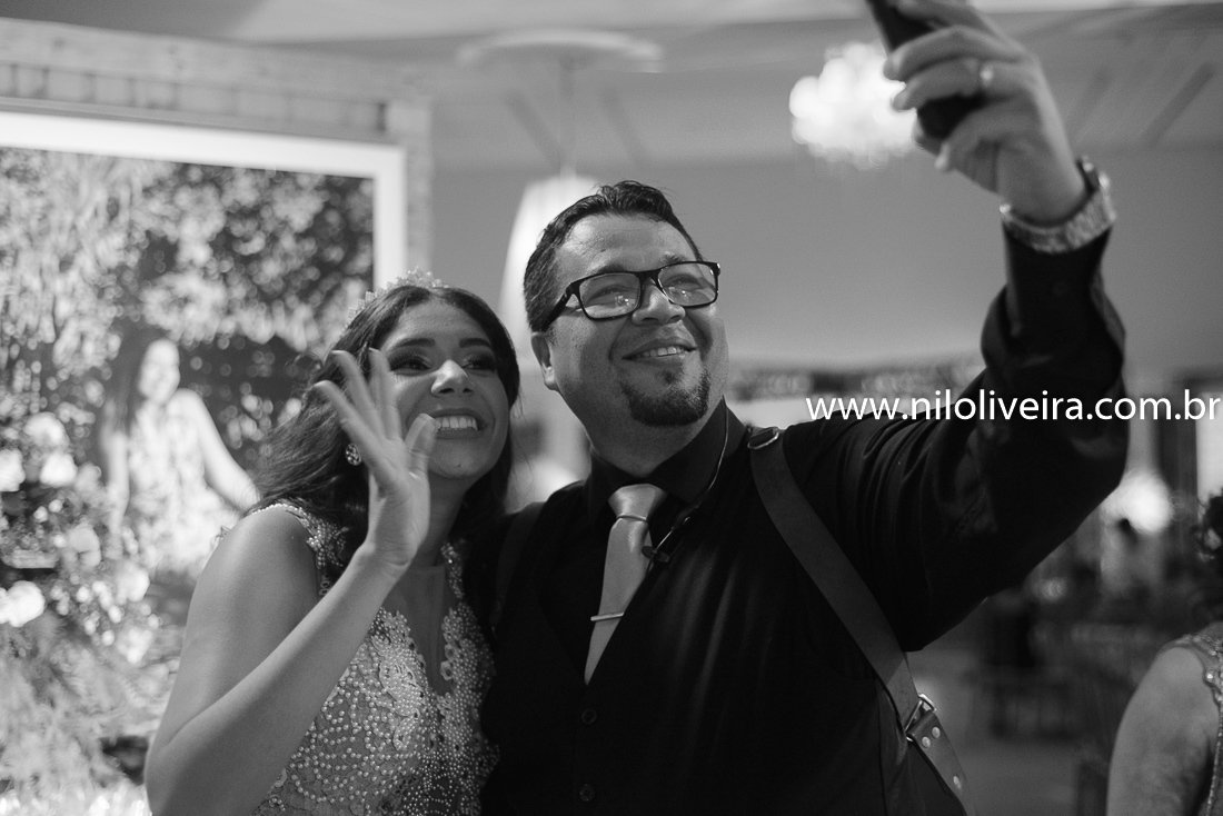 Fotógrafo de 15 anos Maceió Alagoas, decoração e Cerimonial Valoz e Silva, Buffet -Tony De cor, Banda e DJ Os Kafonas, Bolo Fábia Rocha, Lembrancinhas: Bm Artes Personalizadas, Oziel Telões, Vestido Aluvest, Salão de festas Clube dos Sargentos ASSMAL