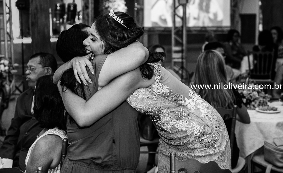 Fotógrafo de 15 anos Maceió Alagoas, decoração e Cerimonial Valoz e Silva, Buffet -Tony De cor, Banda e DJ Os Kafonas, Bolo Fábia Rocha, Lembrancinhas: Bm Artes Personalizadas, Oziel Telões, Vestido Aluvest, Salão de festas Clube dos Sargentos ASSMAL