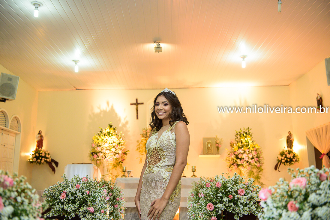 Fotógrafo de 15 anos Maceió Alagoas, decoração e Cerimonial Valoz e Silva, Buffet -Tony De cor, Banda e DJ Os Kafonas, Bolo Fábia Rocha, Lembrancinhas: Bm Artes Personalizadas, Oziel Telões, Vestido Aluvest, Salão de festas Clube dos Sargentos ASSMAL