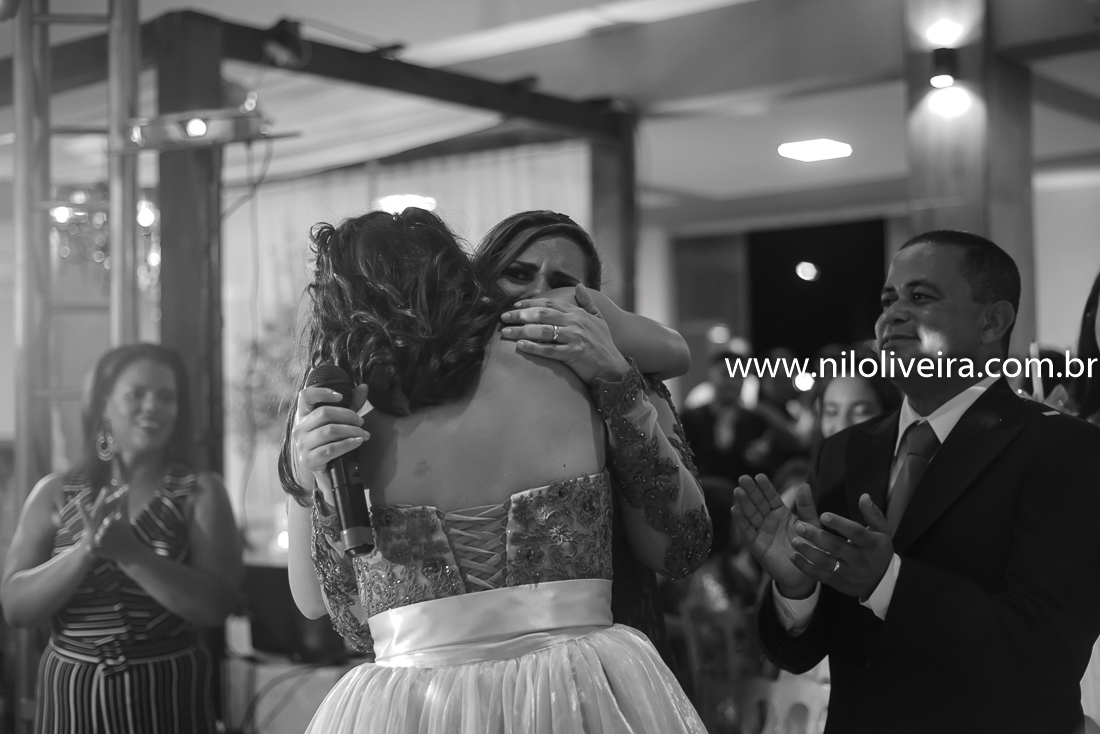 Fotógrafo de 15 anos Maceió Alagoas, decoração e Cerimonial Valoz e Silva, Buffet -Tony De cor, Banda e DJ Os Kafonas, Bolo Fábia Rocha, Lembrancinhas: Bm Artes Personalizadas, Oziel Telões, Vestido Aluvest, Salão de festas Clube dos Sargentos ASSMAL