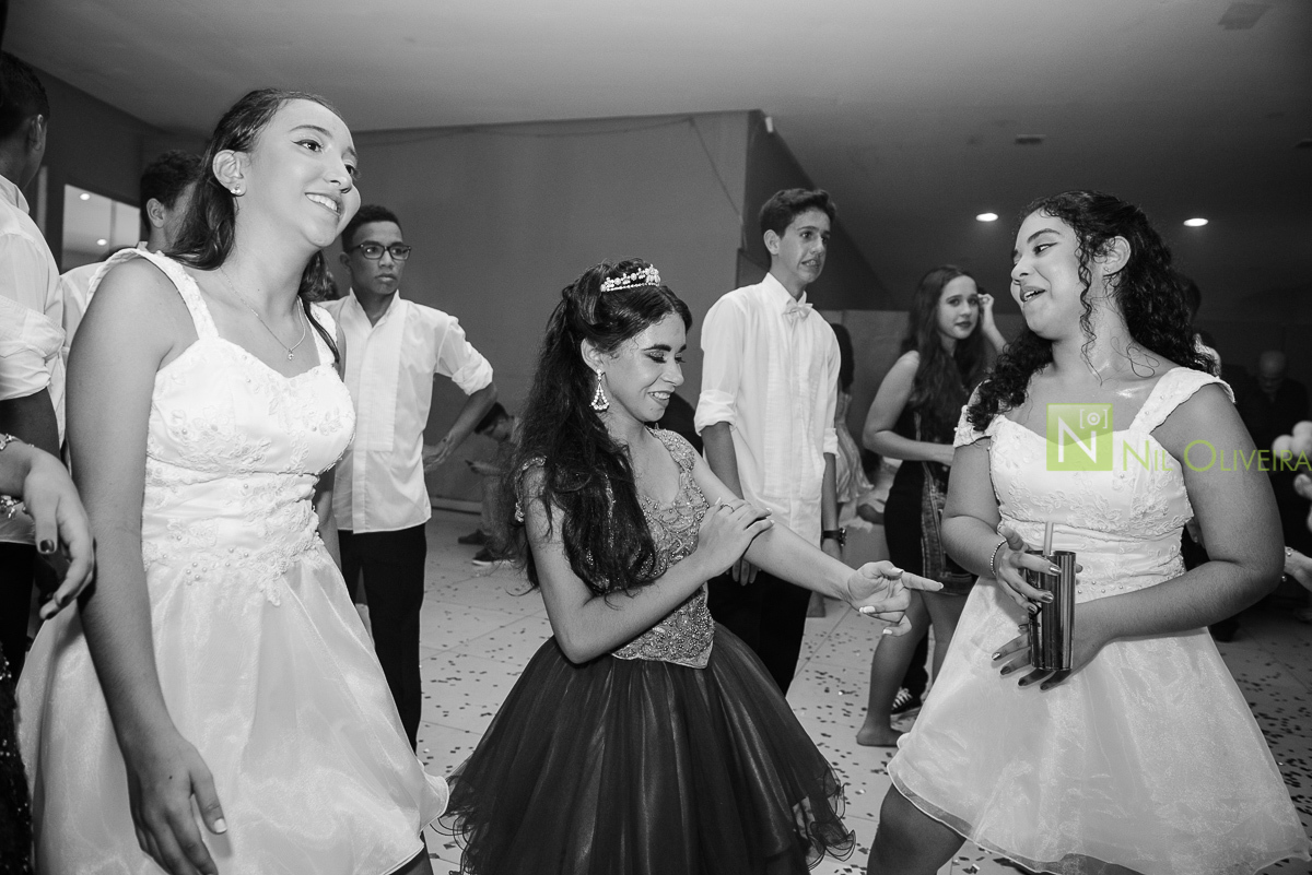 Fotógrafo de 15 anos Maceió Alagoas, decoração e Cerimonial Valoz e Silva, Buffet e Salão: Coma Bem, Decoração e Ceriomnial Valoz e Silva
Make : Aninha Lyra, Decorador: Junior Lisboa, Dj Léo & Delanie , Buffet e Salão: Coma Bem Maceió-alagoas
