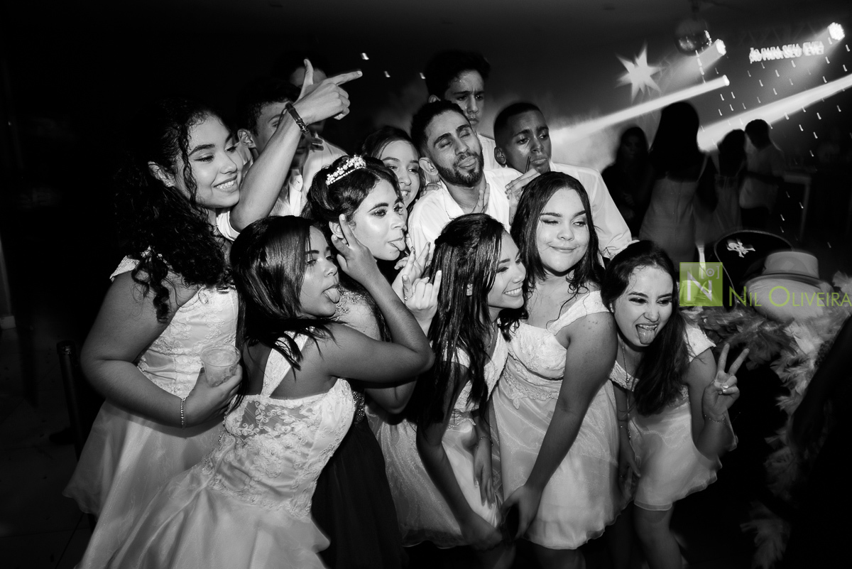 Fotógrafo de 15 anos Maceió Alagoas, decoração e Cerimonial Valoz e Silva, Buffet e Salão: Coma Bem, Decoração e Ceriomnial Valoz e Silva
Make : Aninha Lyra, Decorador: Junior Lisboa, Dj Léo & Delanie , Buffet e Salão: Coma Bem Maceió-alagoas
