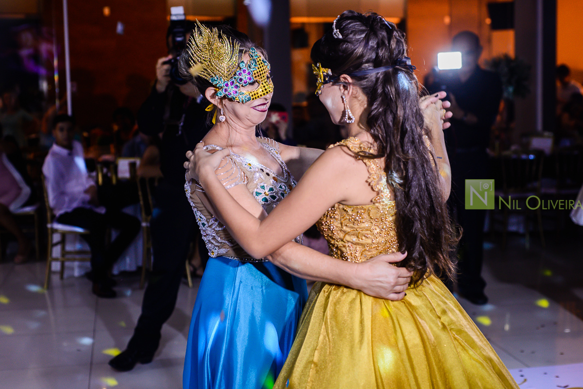 Fotógrafo de 15 anos Maceió Alagoas, decoração e Cerimonial Valoz e Silva, Buffet e Salão: Coma Bem, Decoração e Ceriomnial Valoz e Silva
Make : Aninha Lyra, Decorador: Junior Lisboa, Dj Léo & Delanie 

