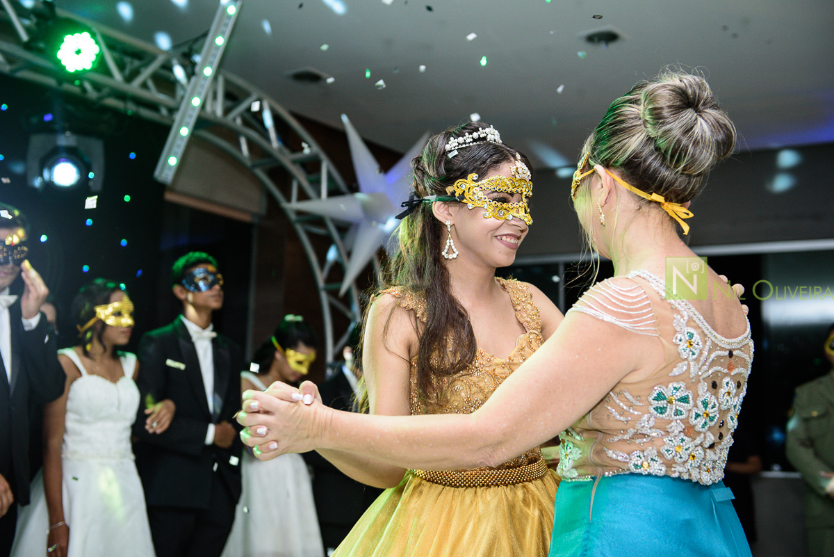 Fotógrafo de 15 anos Maceió Alagoas, decoração e Cerimonial Valoz e Silva, Buffet e Salão: Coma Bem, Decoração e Ceriomnial Valoz e Silva
Make : Aninha Lyra, Decorador: Junior Lisboa, Dj Léo & Delanie 

