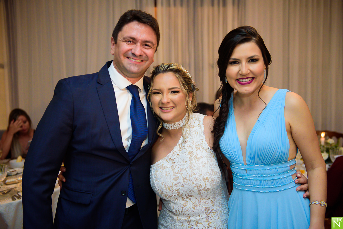 Igreja Nossa Senhora Nazaré, Wgoumert, Buffet Wgoumert, Cerimonial Kleanne Firemann, Arrazo Noivas, Chocola´j Cakes, Iluminação Cênica Equipamentos Flash, Dj Sax And Sounds, Fc Service Segurança
Bebidas Jambo Bebidas, Fotógrafo de casamento Al, Fotógrafo 