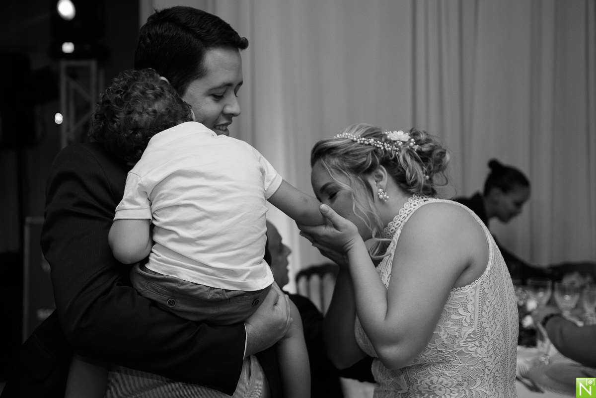 Igreja Nossa Senhora Nazaré, Wgoumert, Buffet Wgoumert, Cerimonial Kleanne Firemann, Arrazo Noivas, Chocola´j Cakes, Iluminação Cênica Equipamentos Flash, Dj Sax And Sounds, Fc Service Segurança
Bebidas Jambo Bebidas, Fotógrafo de casamento Al, Fotógrafo 