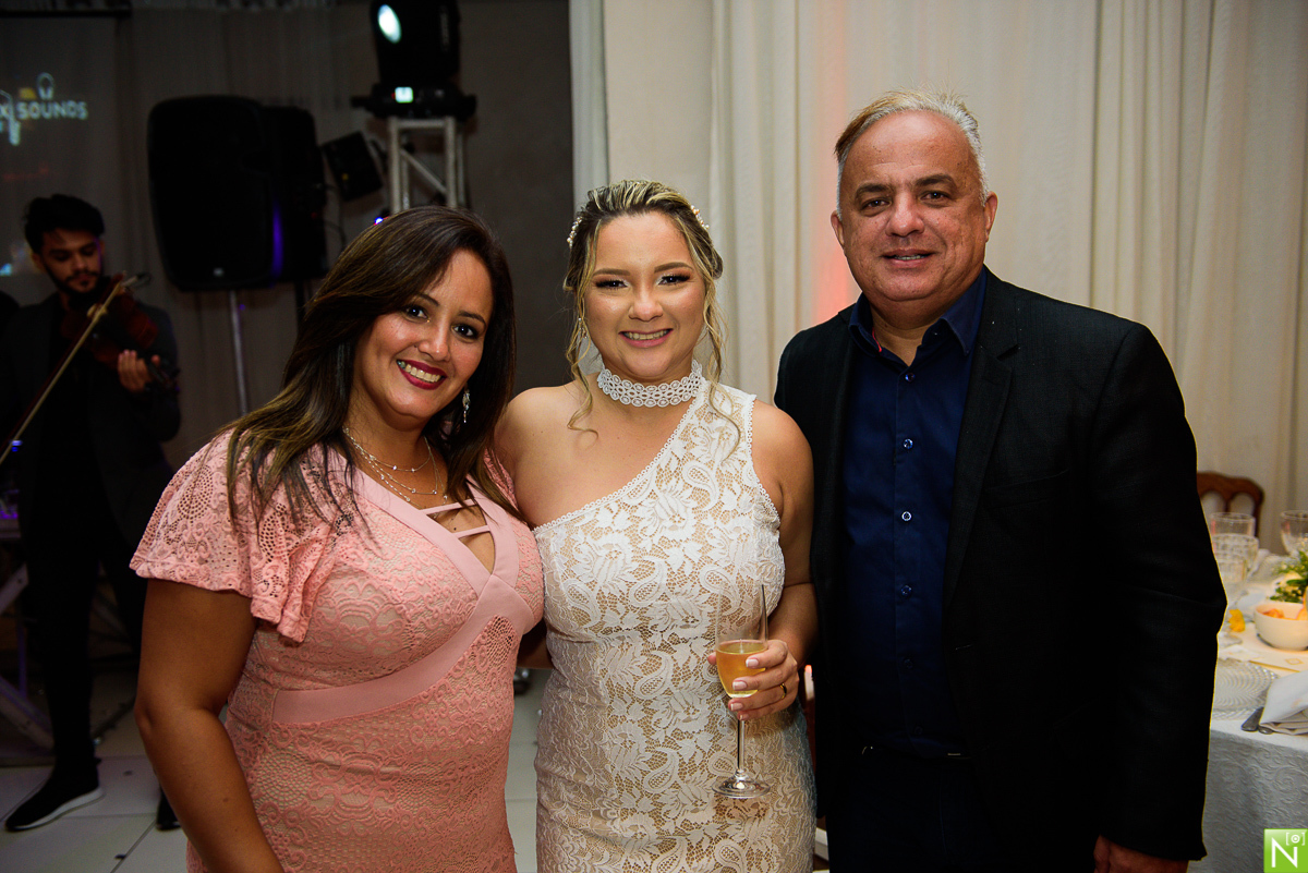 Igreja Nossa Senhora Nazaré, Wgoumert, Buffet Wgoumert, Cerimonial Kleanne Firemann, Arrazo Noivas, Chocola´j Cakes, Iluminação Cênica Equipamentos Flash, Dj Sax And Sounds, Fc Service Segurança
Bebidas Jambo Bebidas, Fotógrafo de casamento Al, Fotógrafo 