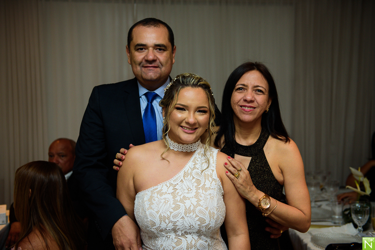 Igreja Nossa Senhora Nazaré, Wgoumert, Buffet Wgoumert, Cerimonial Kleanne Firemann, Arrazo Noivas, Chocola´j Cakes, Iluminação Cênica Equipamentos Flash, Dj Sax And Sounds, Fc Service Segurança
Bebidas Jambo Bebidas, Fotógrafo de casamento Al, Fotógrafo 