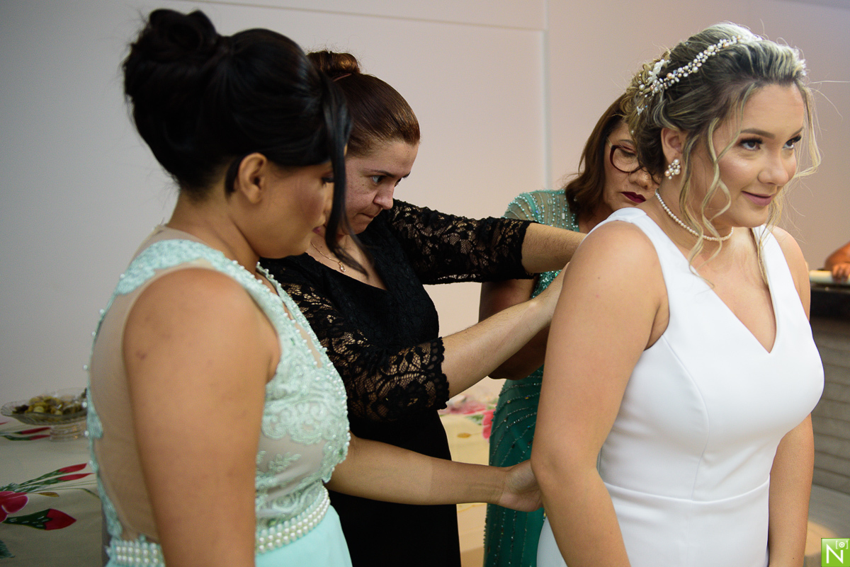 Igreja Nossa Senhora Nazaré, Wgoumert, Buffet Wgoumert, Cerimonial Kleanne Firemann, Arrazo Noivas, Chocola´j Cakes, Iluminação Cênica Equipamentos Flash, Dj Sax And Sounds, Fc Service Segurança
Bebidas Jambo Bebidas, Fotógrafo de casamento Al, Fotógrafo 