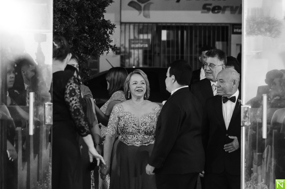 Igreja Nossa Senhora Nazaré, Wgoumert, Buffet Wgoumert, Cerimonial Kleanne Firemann, Arrazo Noivas, Chocola´j Cakes, Iluminação Cênica Equipamentos Flash, Dj Sax And Sounds, Fc Service Segurança
Bebidas Jambo Bebidas, Fotógrafo de casamento Al, Fotógrafo 