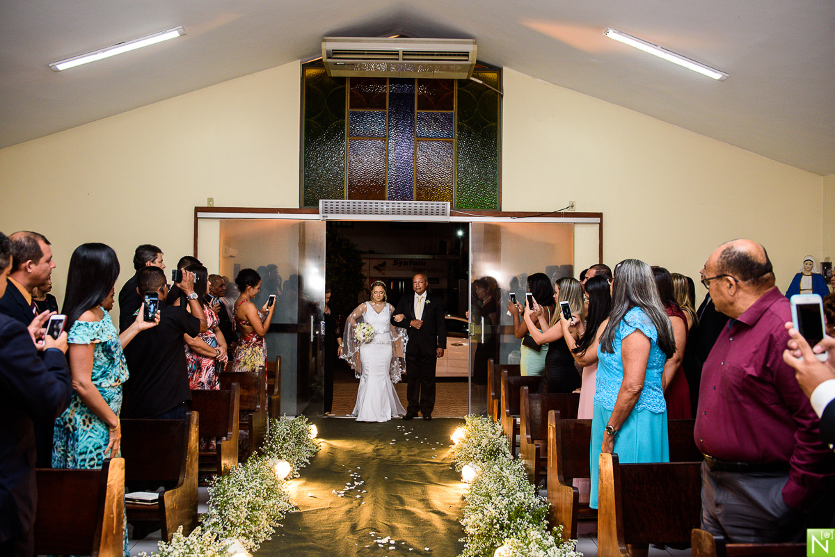 Igreja Nossa Senhora Nazaré, Wgoumert, Buffet Wgoumert, Cerimonial Kleanne Firemann, Arrazo Noivas, Chocola´j Cakes, Iluminação Cênica Equipamentos Flash, Dj Sax And Sounds, Fc Service Segurança
Bebidas Jambo Bebidas, Fotógrafo de casamento Al, Fotógrafo 