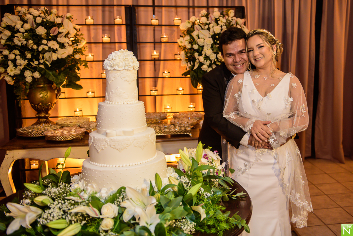 Igreja Nossa Senhora Nazaré, Wgoumert, Buffet Wgoumert, Cerimonial Kleanne Firemann, Arrazo Noivas, Chocola´j Cakes, Iluminação Cênica Equipamentos Flash, Dj Sax And Sounds, Fc Service Segurança
Bebidas Jambo Bebidas, Fotógrafo de casamento Al, Fotógrafo 