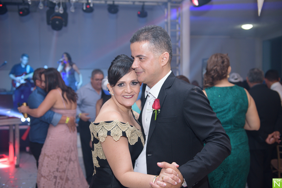 Fotógrafo de 15 anos Maceió Alagoas, Salão de festas Reviver, Buffet: Solange Araújo, Make : Aninha Lyra, Decorador: Junior Lisboa, Dj Léo & Delanie , Buffet e Salão: Coma Bem Maceió-alagoasm Decoração Junior Lisboa, Banda Márcia Fernanda, Super Laser, Ba