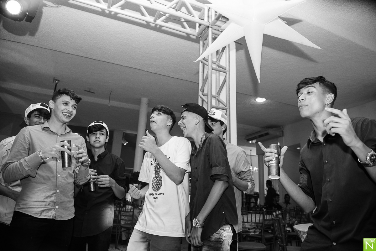 Fotógrafo de 15 anos Maceió Alagoas, Salão de festas Reviver, Buffet: Solange Araújo, Make : Aninha Lyra, Decorador: Junior Lisboa, Dj Léo & Delanie , Buffet e Salão: Coma Bem Maceió-alagoasm Decoração Junior Lisboa, Banda Márcia Fernanda, Super Laser, Ba