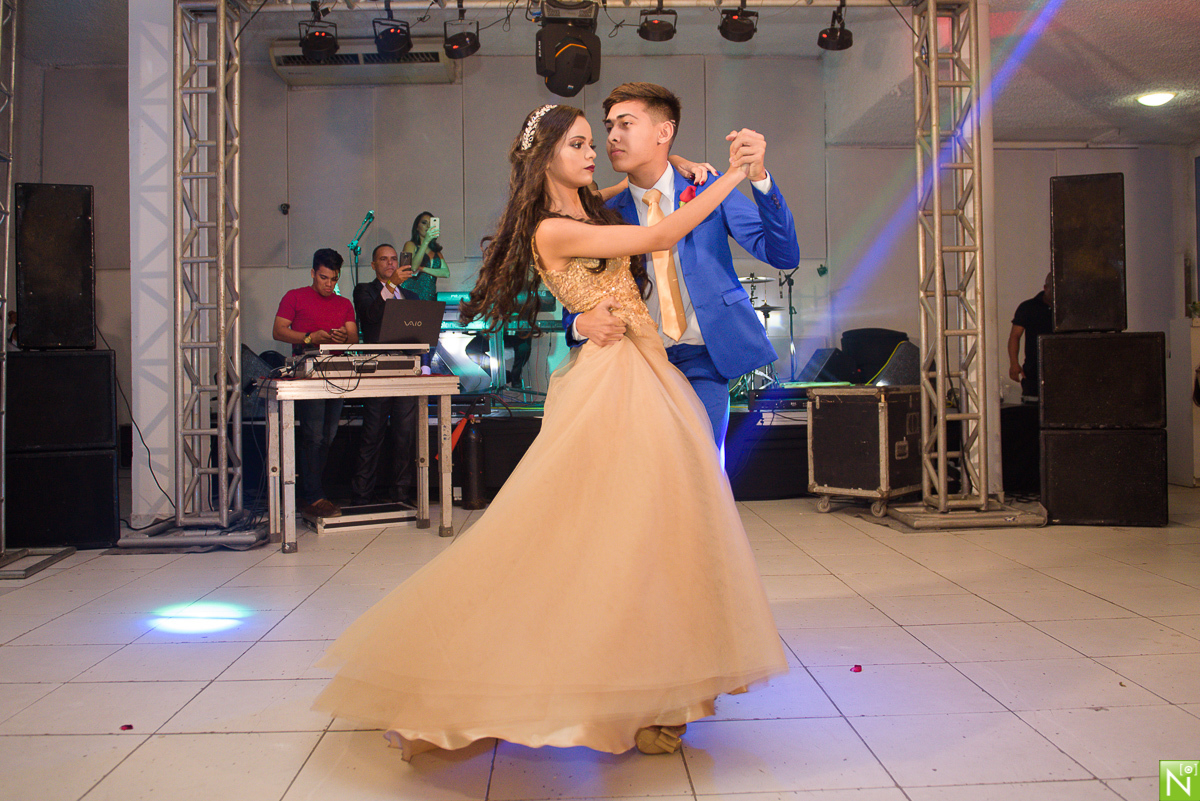 Fotógrafo de 15 anos Maceió Alagoas, Salão de festas Reviver, Buffet: Solange Araújo, Make : Aninha Lyra, Decorador: Junior Lisboa, Dj Léo & Delanie , Buffet e Salão: Coma Bem Maceió-alagoasm Decoração Junior Lisboa, Banda Márcia Fernanda, Super Laser, Ba