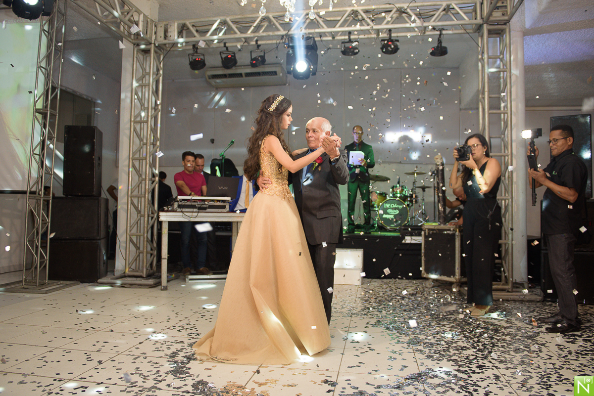 Fotógrafo de 15 anos Maceió Alagoas, Salão de festas Reviver, Buffet: Solange Araújo, Make : Aninha Lyra, Decorador: Junior Lisboa, Dj Léo & Delanie , Buffet e Salão: Coma Bem Maceió-alagoasm Decoração Junior Lisboa, Banda Márcia Fernanda, Super Laser, Ba