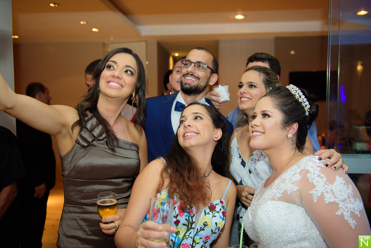 Cerimonia e Recepção: Picui, Wgoumert, Buffet Wgoumert, Arrazo Noivas, Banda: Som de Vinil mcz, DJ: Saulo Richard, Make e Hair: Aninha Lyra, 
Traje noivo: Vert Rouge Sophistige, Fotógrafo de casamento Al,
